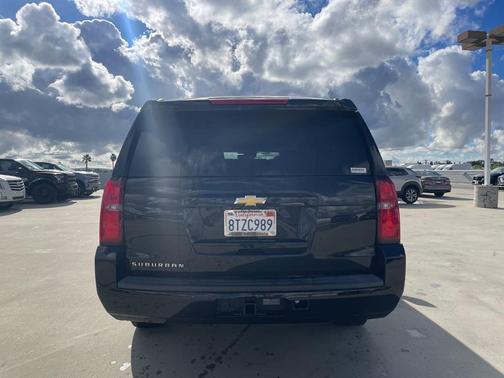 2019 Chevrolet Suburban LT