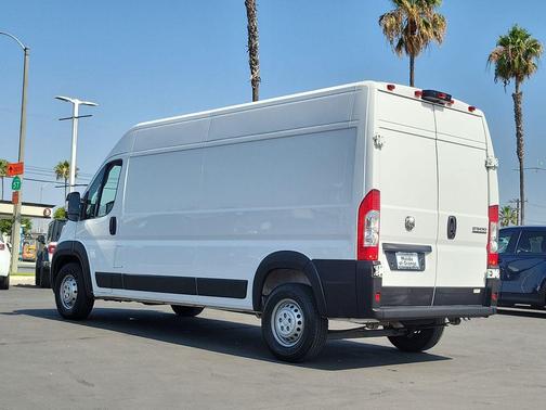 Bright White Clearcoat 2024 RAM ProMaster 2500 Tradesman