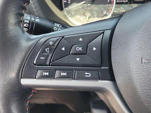 Monarch Orange Metallic/Super Black 2022 Nissan Sentra SR