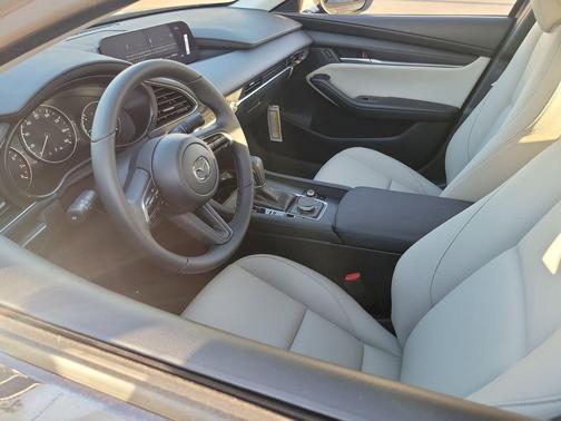 2026 Mazda Mazda3 FWD w/Preferred Package