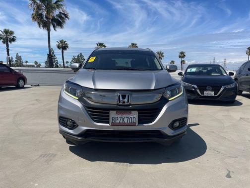 Lunar Silver Metallic 2019 Honda HR-V EX
