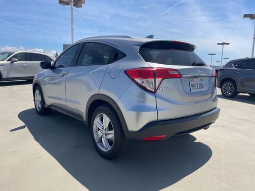Lunar Silver Metallic 2019 Honda HR-V EX