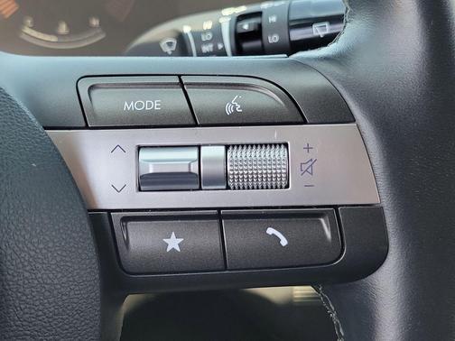 Cyber Gray Metallic 2024 Hyundai KONA SEL