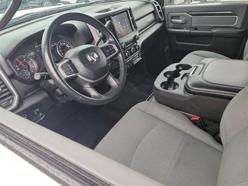 2023 RAM 2500 Big Horn Crew Cab 4x4 6'4' Box