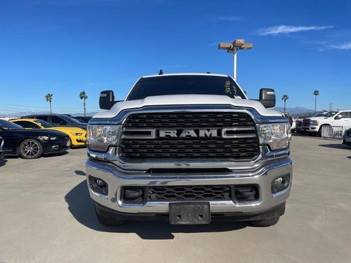 2023 RAM 2500 Big Horn Crew Cab 4x4 6'4' Box