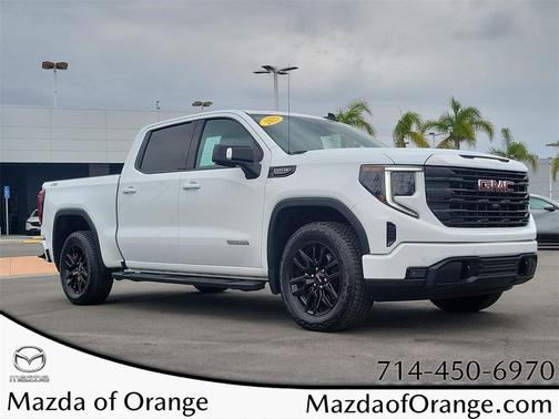 2025 GMC Sierra 1500 Elevation