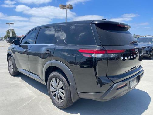 Super Black 2025 Nissan Pathfinder S FWD