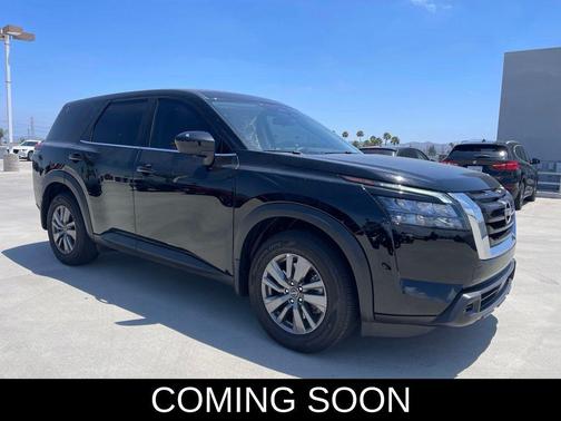 Super Black 2025 Nissan Pathfinder S FWD