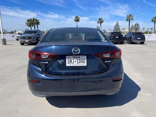 2016 Mazda Mazda3 i Sport