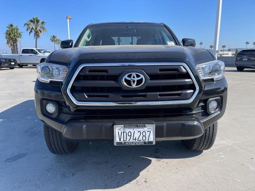 2017 Toyota Tacoma SR5