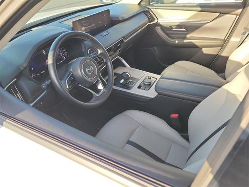 2025 Mazda CX-70 PHEV Premium Package