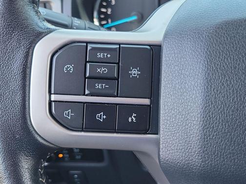 AGATE BLACK METALLIC 2024 Ford Expedition Max XLT