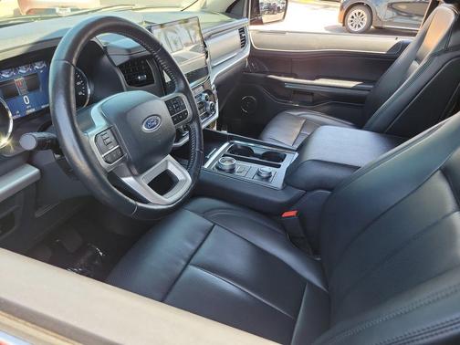 AGATE BLACK METALLIC 2024 Ford Expedition Max XLT