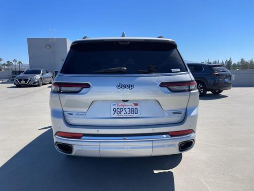 2022 Jeep Grand Cherokee L Overland