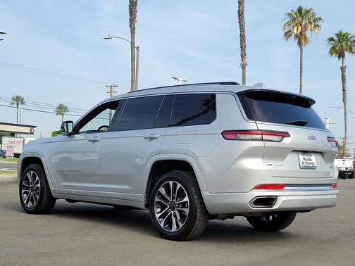 Silver Zynith 2022 Jeep Grand Cherokee L Overland