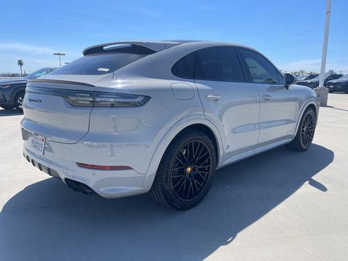 2021 Porsche Cayenne GTS