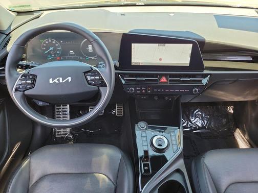 Aurora Black Pearl 2023 Kia Niro EV Wave