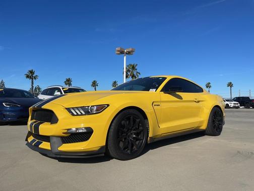 2016 Ford Shelby GT350 Base