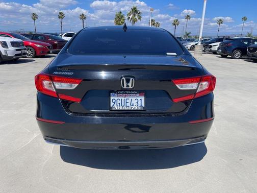 Crystal Black Pearl 2018 Honda Accord LX