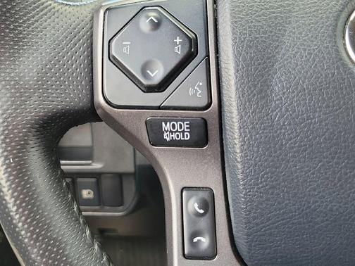 Barcelona Red Metallic 2018 Toyota Tacoma TRD Sport