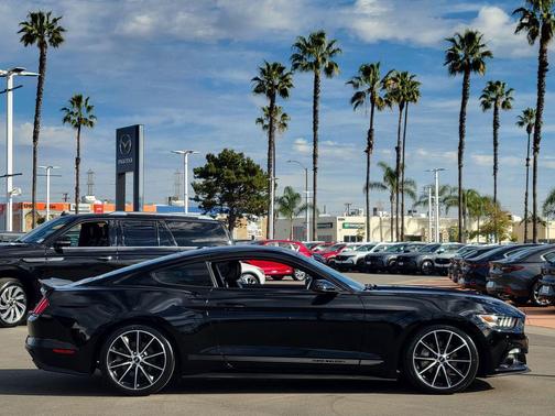 2017 Ford Mustang EcoBoost Premium