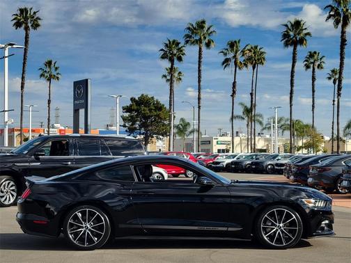 2017 Ford Mustang EcoBoost Premium