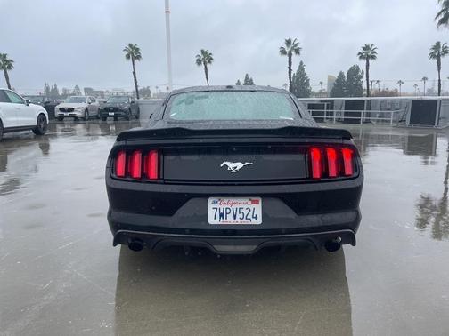 2017 Ford Mustang EcoBoost Premium