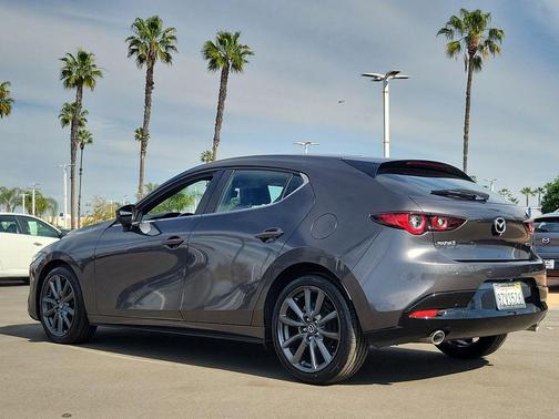 2022 Mazda Mazda3 FWD w/Preferred Package