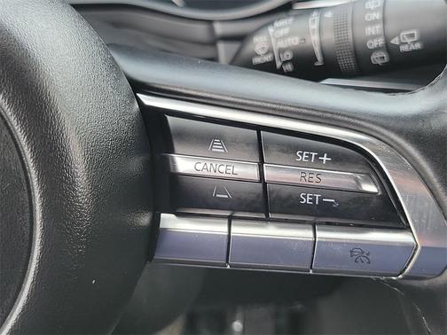 2022 Mazda Mazda3 FWD w/Preferred Package