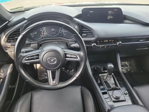 2022 Mazda Mazda3 FWD w/Preferred Package