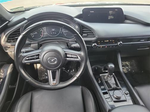 2022 Mazda Mazda3 FWD w/Preferred Package