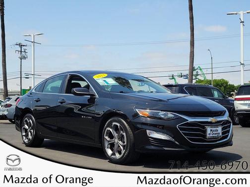 Mosaic Black Metallic 2023 Chevrolet Malibu FWD 1LT
