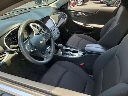 Mosaic Black Metallic 2023 Chevrolet Malibu FWD 1LT
