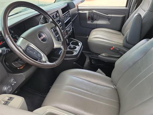 2016 GMC Savana 3500 LS