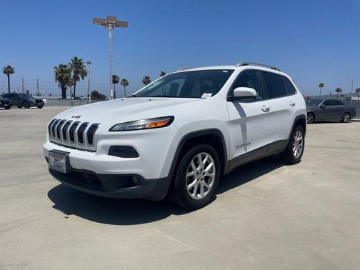 Bright White Clearcoat 2016 Jeep Cherokee Latitude