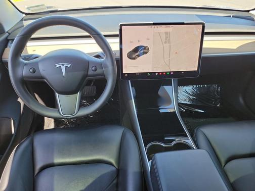 Midnight Silver Metallic 2019 Tesla Model 3 Performance