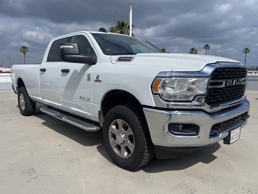 2024 RAM 3500 Big Horn Crew Cab 4x4 8' Box