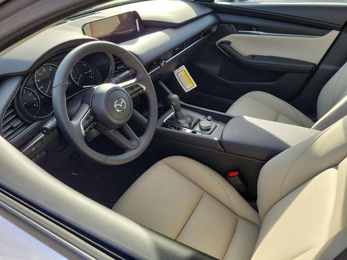 2026 Mazda Mazda3 FWD w/Preferred Package