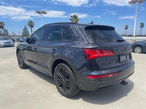 Moonlight Blue 2019 Audi Q5 2.0T Premium Plus