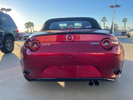 2025 Mazda MX-5 Miata Club