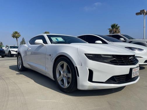 Summit White 2023 Chevrolet Camaro 1LT