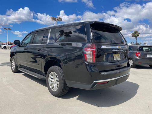 Black 2024 Chevrolet Suburban LT