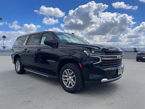 Black 2024 Chevrolet Suburban LT