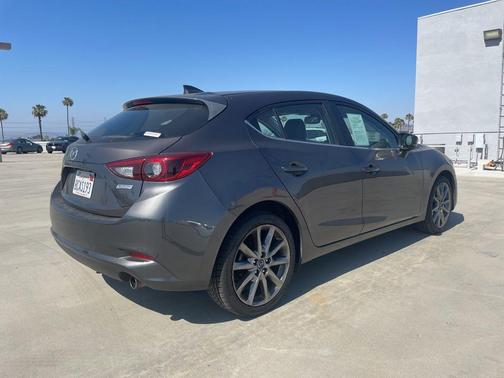 Machine Gray Metallic 2018 Mazda Mazda3 Grand Touring