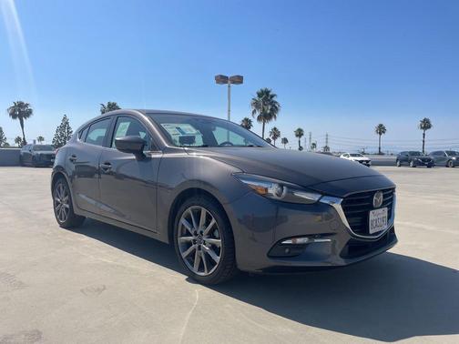 Machine Gray Metallic 2018 Mazda Mazda3 Grand Touring