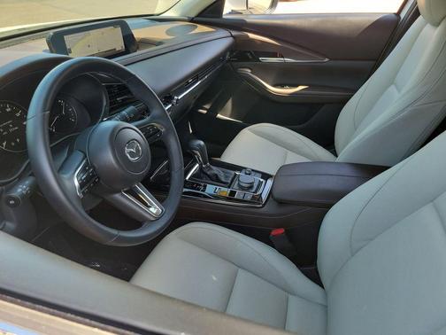 Snowflake White Pearl Mica 2025 Mazda CX-30 2.5 S Premium Package