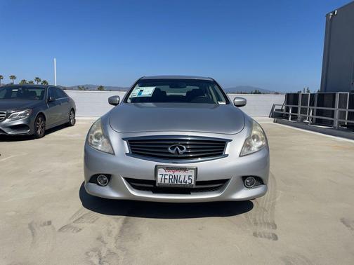 Liquid Platinum 2013 INFINITI G37 Journey