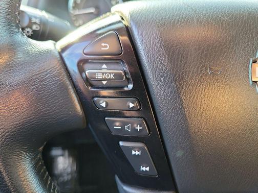 Brilliant Silver Metallic 2023 Nissan Armada SV 4WD