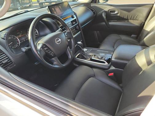 Brilliant Silver Metallic 2023 Nissan Armada SV 4WD