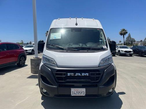 Bright White Clearcoat 2024 RAM ProMaster 2500 Tradesman